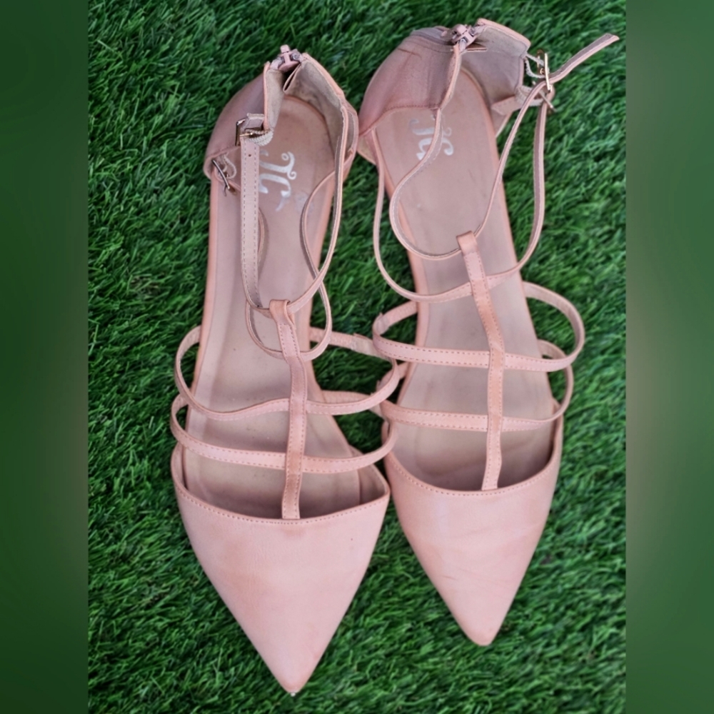 Cream Pink Closed Toe Flats